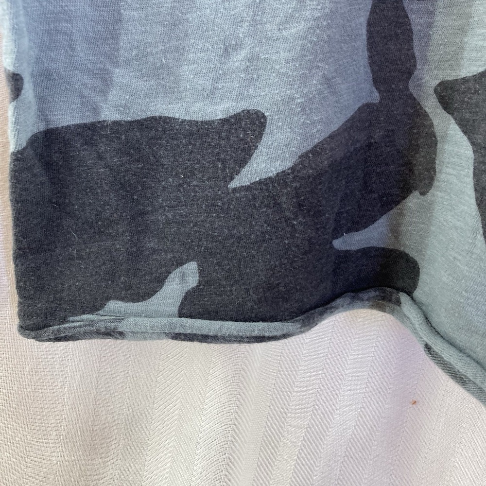 WE THE FREE PEOPLE Women's Camouflage Camo Boxy Oversized T-Shirt‎ Size S/M - Picture 4 of 7